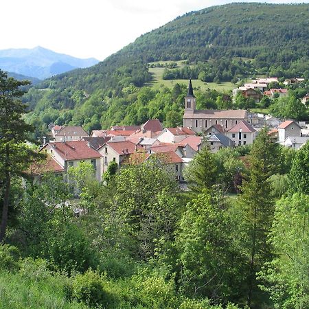 Hotel Restaurant Les Alpins Saint-Julien-en-Beauchêne Zewnętrze zdjęcie