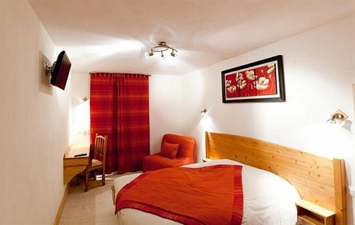 Hotel Restaurant Les Alpins Saint-Julien-en-Beauchêne Zewnętrze zdjęcie